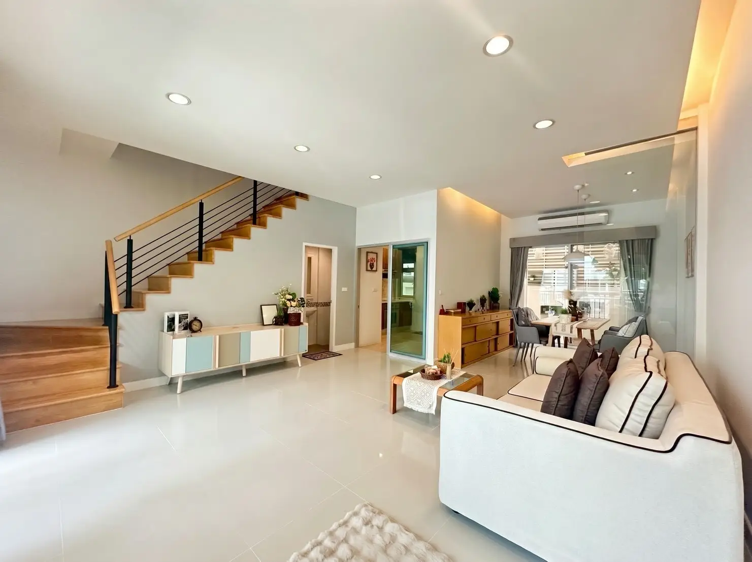 Vista One 8 O Ratchavibha